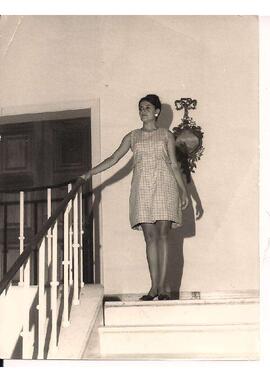 Aluna não identificada. Foto com dedicatória.