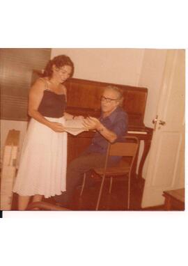 Sergio Magnani ensaiando com Mariluce Alves Pinto.